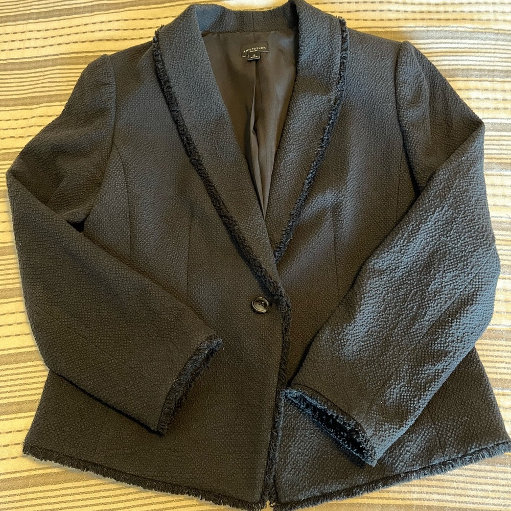 Ann Taylor blue textured blazer - size 12